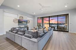 Luxe Lakefront Haven | Concierge Services - Image 3