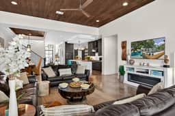 Lakeshore Landing | Concierge Services - Image 3