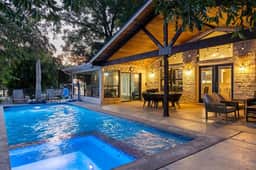 Lakeshore Retreat with Pool, Spa & Private Peninsula - Image 3