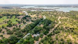 Lake LBJ Compound | 2 Homes Side-by-Side | Sleeps 25 | Pool | Hot Tub | Great Fishing - Image 4