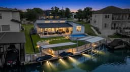 Robinhood Lakefront Retreat, Winter Specials - Image 4