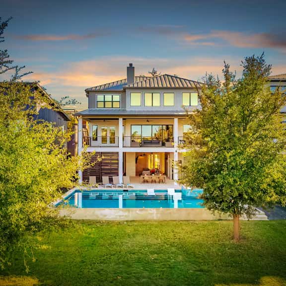 Lakeside 499 | Concierge Services - Image 1