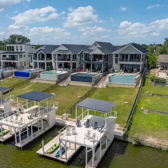 Sunset Oaks Estate I with Infinity Pool - Image 1