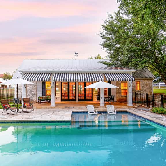 Blister Gold Hideaway | Concierge Services - Image 1