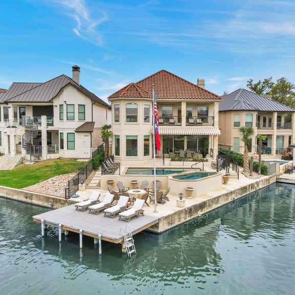Diagonal Dreams Lake House | Concierge Services - Image 1