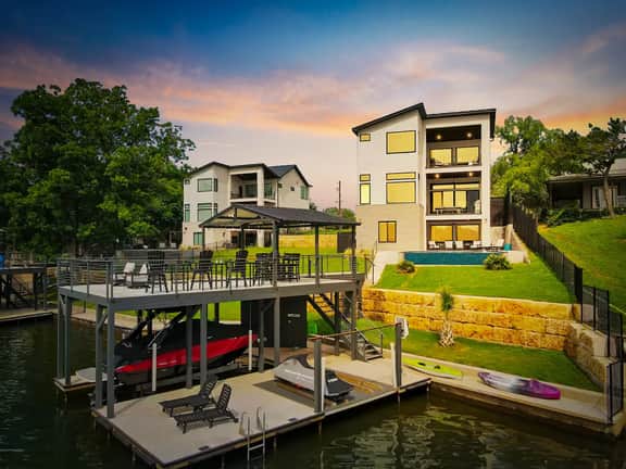 The Escape at 212 | Concierge Services | Promos Available - Image 5