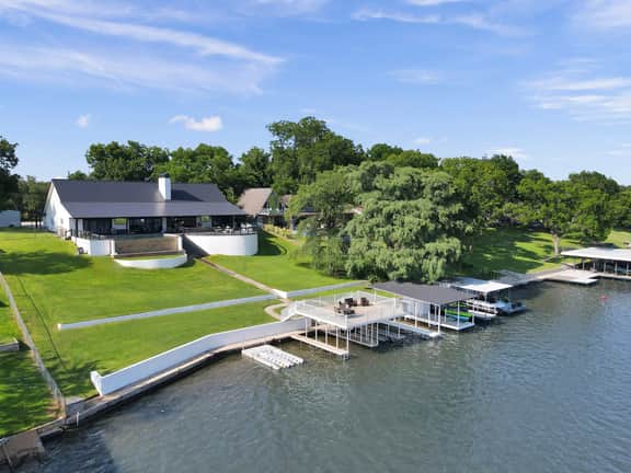 River Oaks Luxury Lakeshore | Concierge Services Available - Image 2