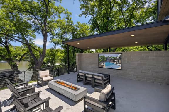 Stillwater Estate with Pickleball, Outdoor Theatre - Image 4