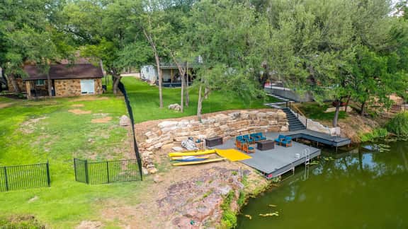 Lake LBJ Compound | 2 Homes Side-by-Side | Sleeps 25 | Pool | Hot Tub | Great Fishing - Image 2