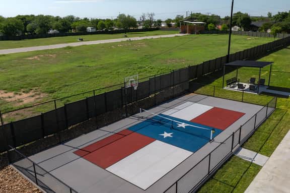 Reynolds Rooftop Sky Lounge & Pickleball - Image 5