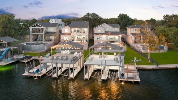 Side by Side Lux Homes } Concierge Services - Image 1