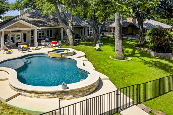 Bluebonnet Retreat Haven | Concierge Services - Image 1