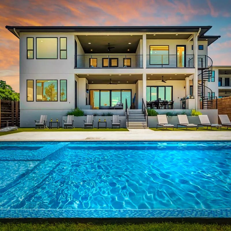 The Captain's Cove at 110 | Concierge Services